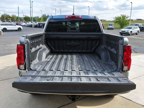 Used 2025 Chevrolet Colorado Trail Boss AWD/4WD image 15