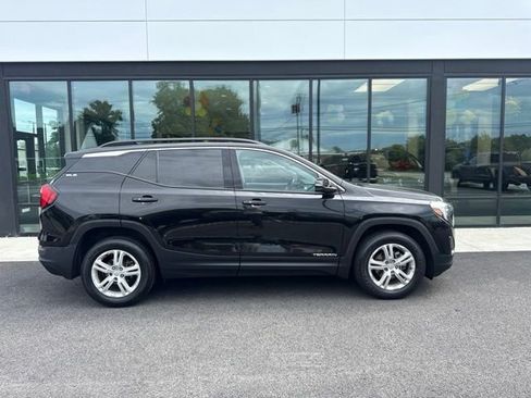 Used 2019 GMC Terrain SLE w/ Driver Convenience Package AWD/4WD image 2