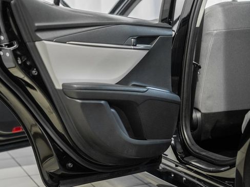 Used 2025 Toyota Camry LE FWD image 30