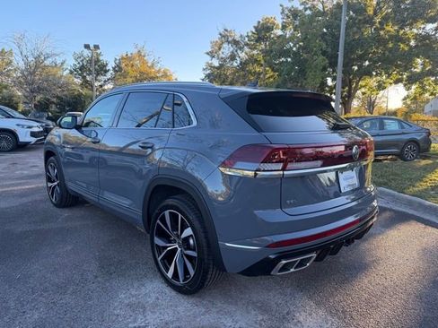 New 2026 Volkswagen Atlas Cross Sport SEL Premium R-Line AWD/4WD image 4