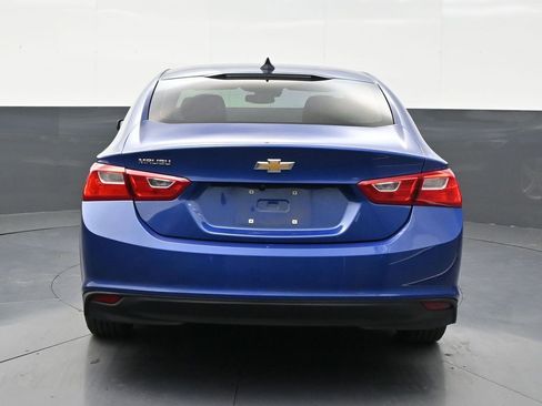 Used 2023 Chevrolet Malibu LS FWD image 4