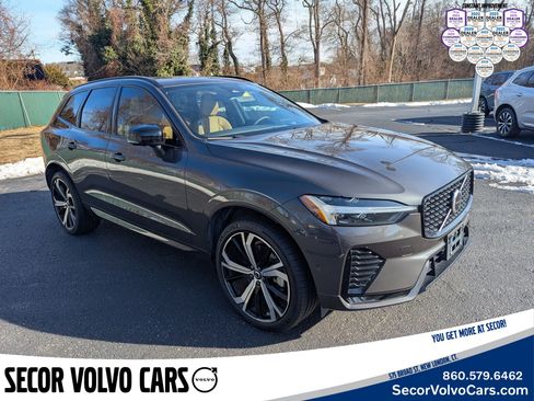 Certified 2023 Volvo XC60 B6 Ultimate w/ Protection Package Premier image 3