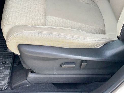 Used 2025 Subaru Ascent Premium AWD/4WD image 14