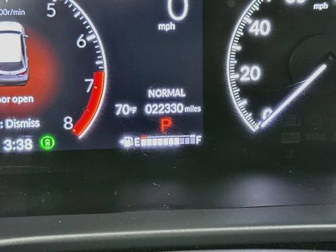 Used 2024 Honda HR-V EX-L image 13