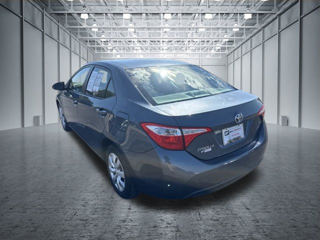 Used 2015 Toyota Corolla LE FWD image 3