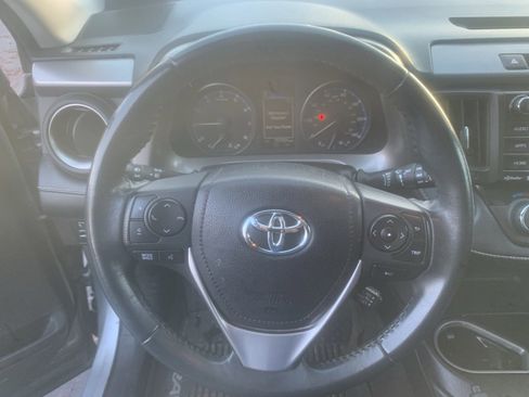 Used 2018 Toyota RAV4 XLE image 14