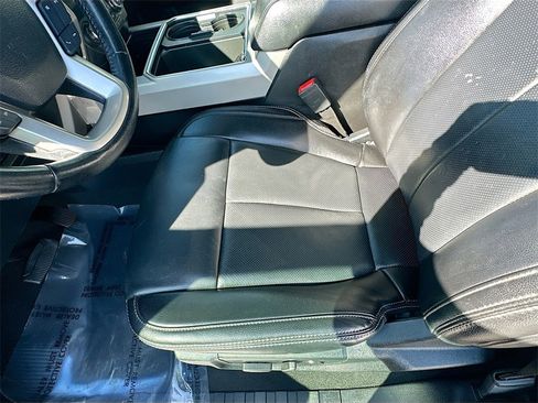 Used 2021 Ford F250 Lariat w/ Lariat Value Package image 19