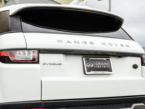 Used 2018 Land Rover Range Rover Evoque SE AWD/4WD image 12