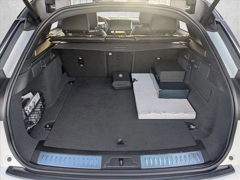 Used 2026 Land Rover Range Rover Velar S image 6