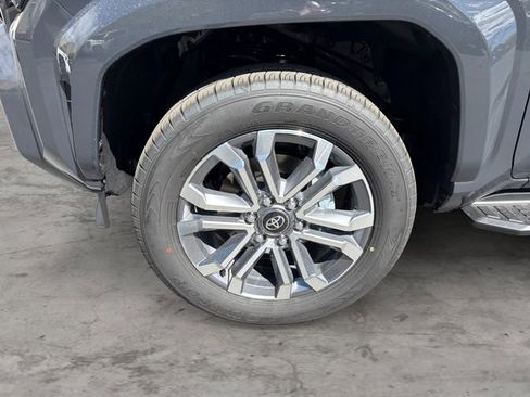 New 2026 Toyota 4Runner Limited AWD/4WD image 9
