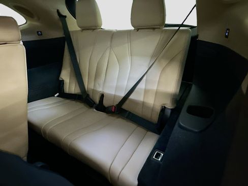 Used 2023 Acura MDX SH-AWD w/ Advance Package image 31