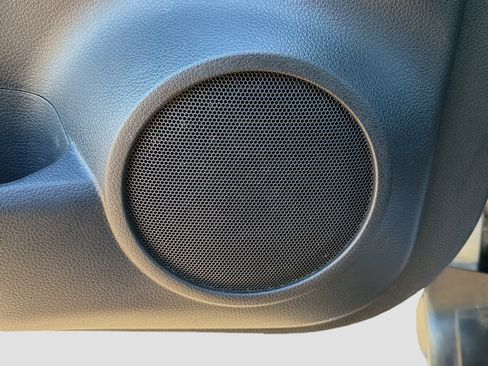 Used 2019 Nissan Rogue SL w/ Premium Package image 24