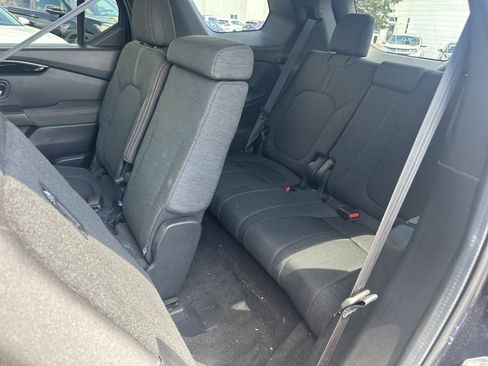 Certified 2025 Honda Pilot Sport image 15