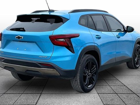 Used 2025 Chevrolet Trax ACTIV w/ Driver Confidence Package image 11