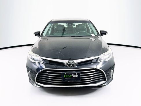 Used 2017 Toyota Avalon Limited w/ Carpet Mat Package FWD image 2