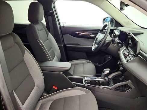 Used 2024 Chevrolet TrailBlazer LT w/ Convenience Package AWD/4WD image 22