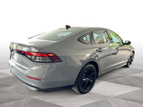 Used 2025 Honda Accord SE image 8