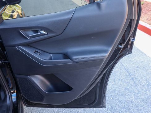 Used 2025 Chevrolet Equinox LT image 19