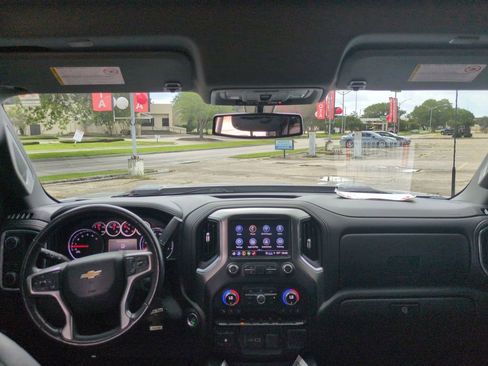 Used 2022 Chevrolet Silverado 2500 LTZ w/ LTZ Texas Edition RWD image 30