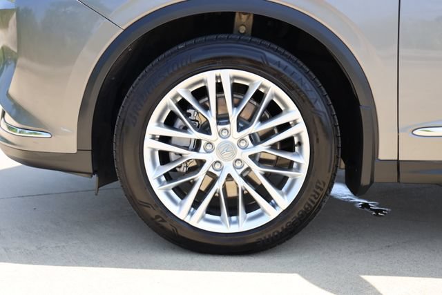 Used 2022 Acura MDX w/ Advance Package AWD/4WD image 9