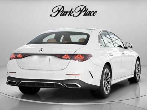 New 2026 Mercedes-Benz E 350 4MATIC Sedan image 19