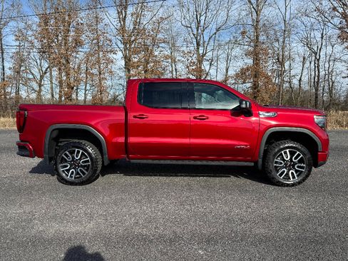 Used 2022 GMC Sierra 1500 AT4 w/ AT4 Premium Package image 13