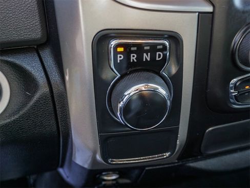 Used 2018 RAM 1500 Classic SLT image 24