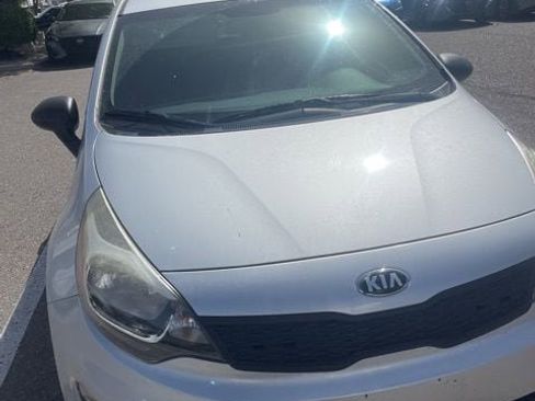 Used 2017 Kia Rio LX FWD image 3