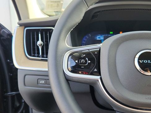 Used 2026 Volvo XC60 T8 Ultra w/ Protection Package Premier AWD/4WD image 19