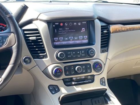 Used 2016 GMC Yukon XL Denali w/ Open Road Package AWD/4WD image 10