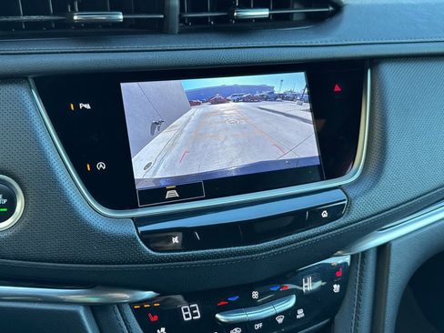 Used 2024 Cadillac XT5 Premium Luxury image 12