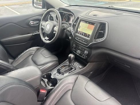Used 2023 Jeep Cherokee Altitude Lux AWD/4WD image 26