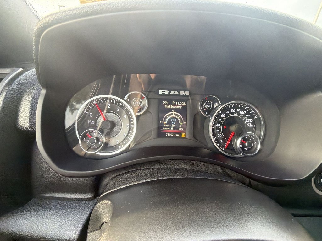 Used 2024 RAM 2500 Tradesman w/ Chrome Appearance Group AWD/4WD image 5