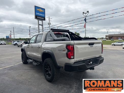 New 2026 Chevrolet Colorado ZR2 w/ Midnight Edition AWD/4WD image 7