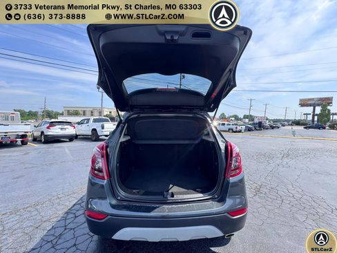 Used 2018 Buick Encore Sport Touring FWD image 12