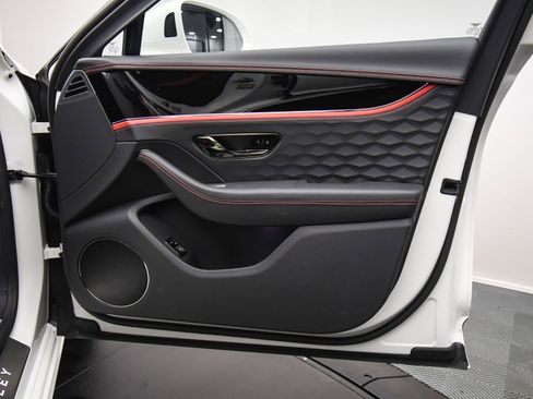 New 2025 Bentley Flying Spur Speed image 42