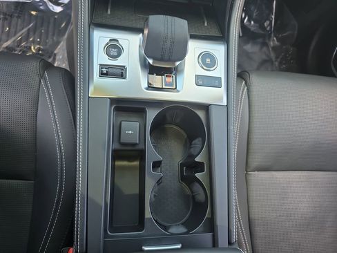 Used 2025 Jaguar F-PACE R-Dynamic S AWD/4WD image 25