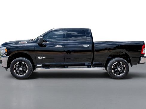 Used 2024 RAM 2500 Tradesman w/ Chrome Appearance Group AWD/4WD image 9