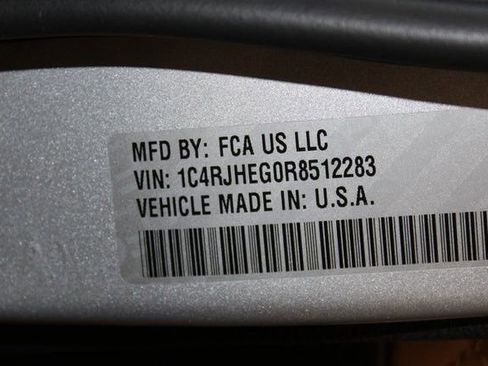 Used 2024 Jeep Grand Cherokee Summit image 44