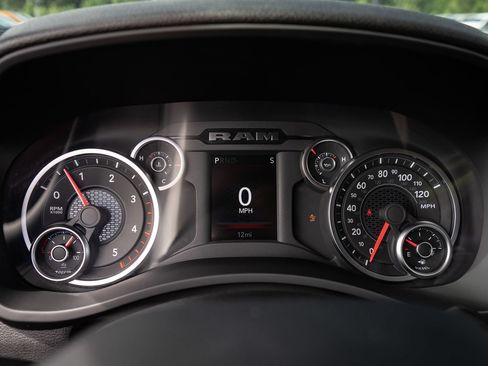 New 2026 RAM 3500 Tradesman AWD/4WD image 27