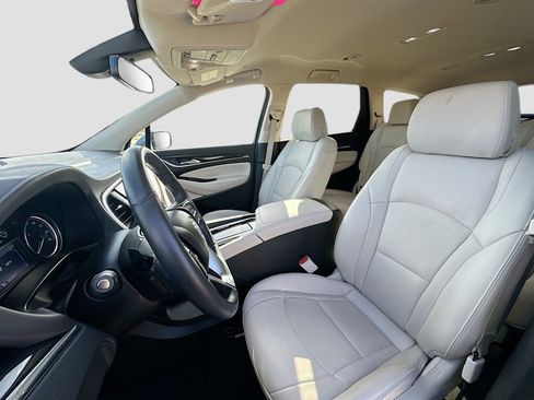 Used 2024 Buick Enclave Essence image 20