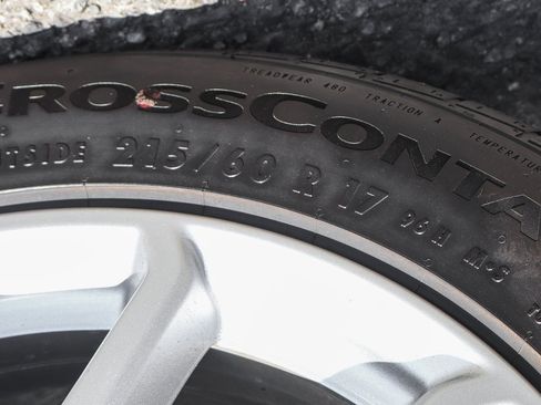 Used 2023 Jeep Renegade Latitude w/ Sun & Fun Group image 45