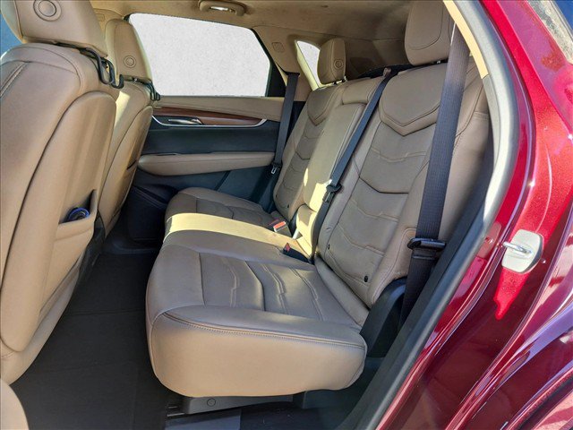 Used 2017 Cadillac XT5 Platinum w/ Driver Assist Package AWD/4WD image 19