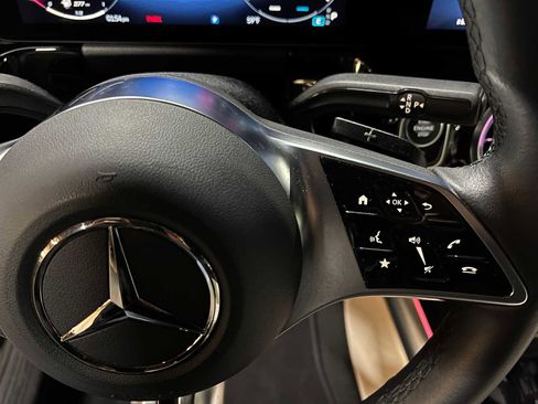 Used 2025 Mercedes-Benz GLA 250 4MATIC image 28