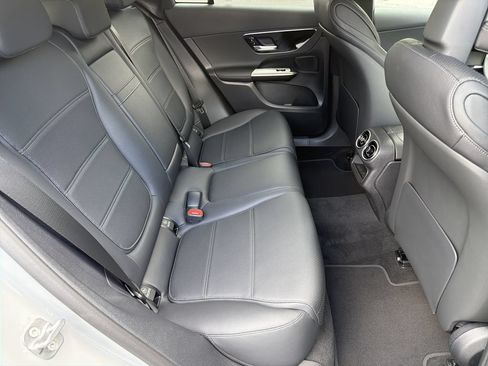 New 2026 Mercedes-Benz GLC 300 4MATIC image 17