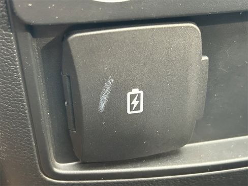 Used 2022 Ford Explorer ST image 23