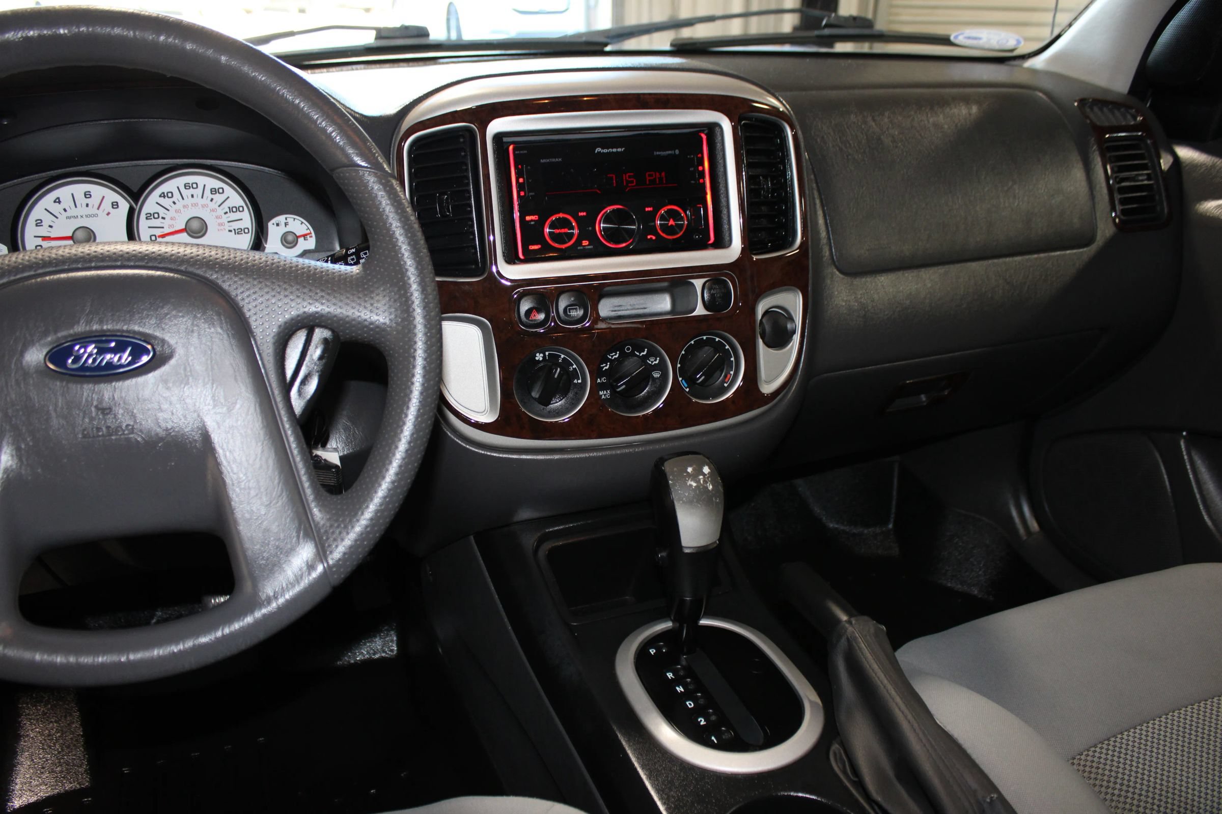 Used 2006 Ford Escape XLT FWD image 12