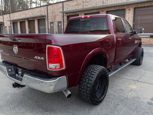 Used 2016 RAM 3500 Laramie w/ Convenience Group image 19