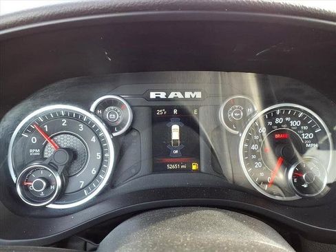 Used 2023 RAM 1500 Big Horn AWD/4WD image 4