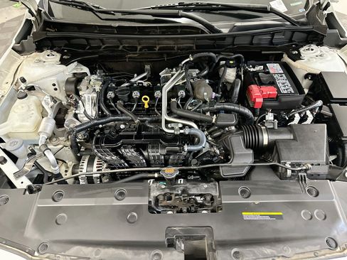 Used 2023 Nissan Altima 2.5 SR FWD image 33